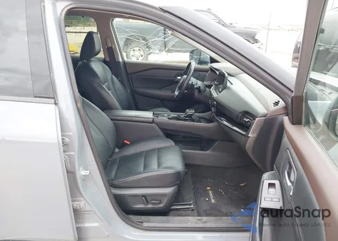 2023 Nissan Rogue Sl Fwd z USA, uszkodzony, nr VIN 5N1BT3CA5PC802778